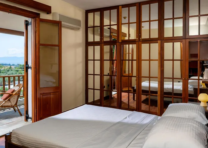 Annelies Pelion Villa